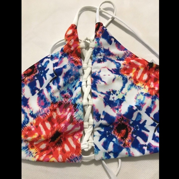 NWT L Space Nikki Lace Up Reversible Bikini Top - Picture 4 of 8